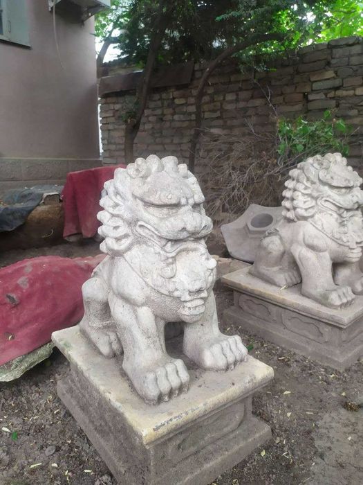 декоративные украшение территории  дачи—  фонтаны