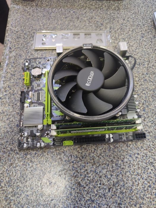 Комплект материнская плата,проц,озу