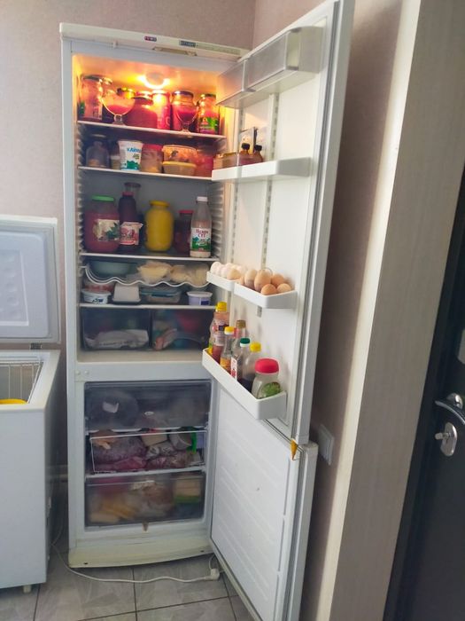 Продам холодильник