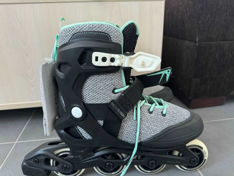 Чисто нови Унисекс ролери и 10броя конуси за слалом с ролери