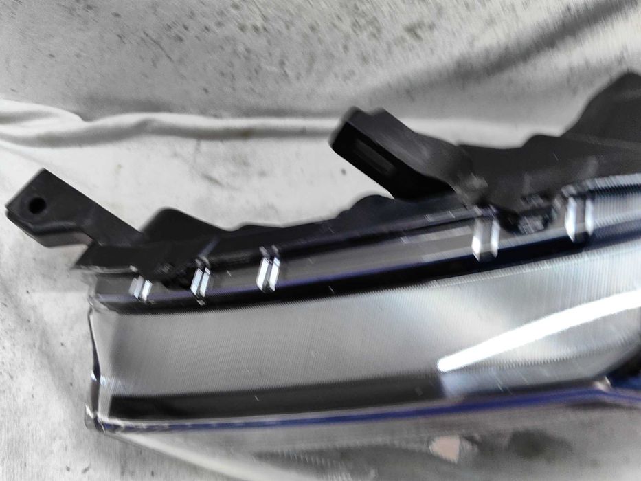Оригинални  фарове Ляв Десен  Нисан Nissan Qashqai Led