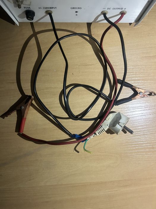 Зарядное устройство для авто б/у