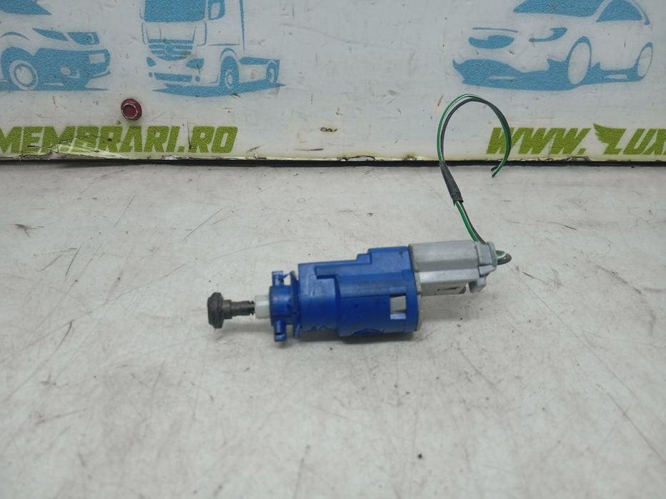 Switch frana 8200276359d Dacia Duster 1 (2010 - 2013) 1.5 dci K9K896 K9K896
