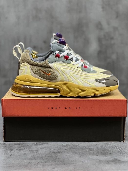 Nike Air Max 270 React Travis