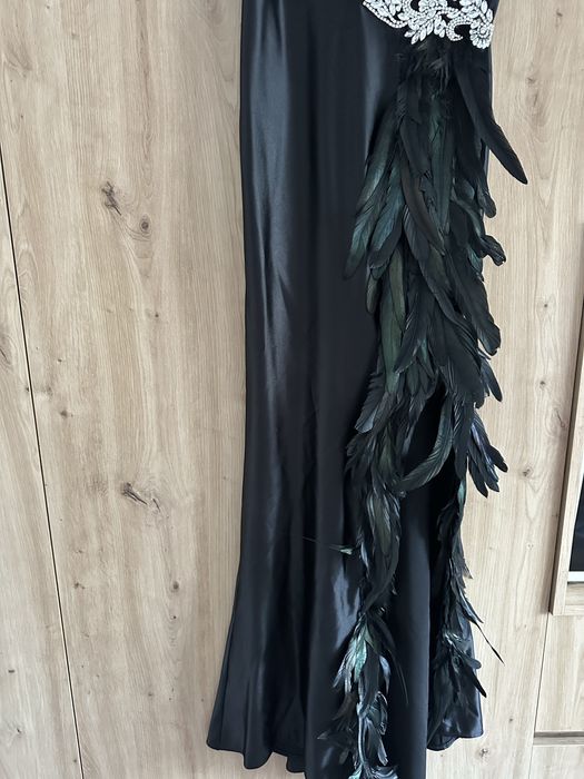 Rochie eleganta cu pene si pietre, mexton 38