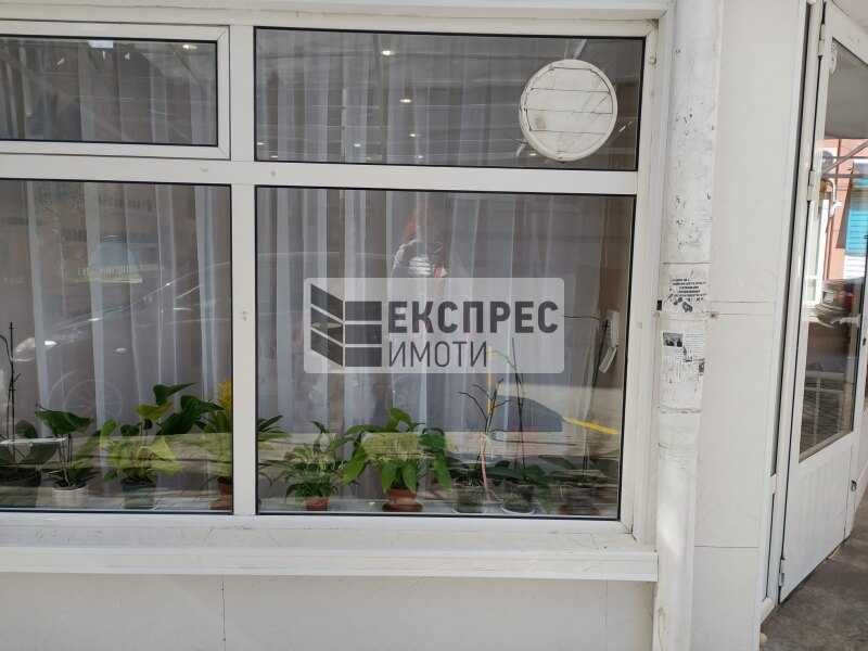 офис, в района на Зимно Кино Тракия, до Районен съд
