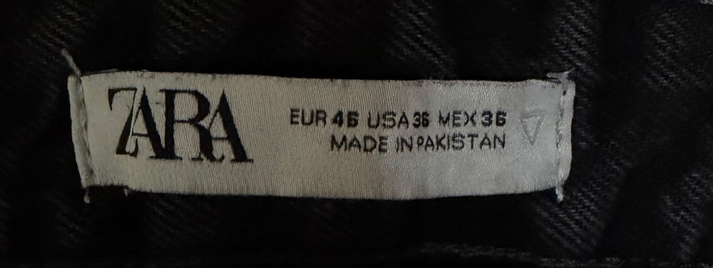 Черные джинсы ZARA