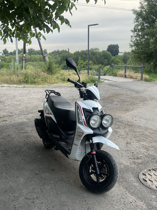 Продам бумер 150 кубов на учете