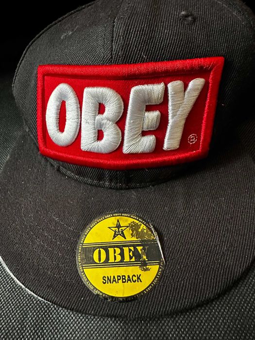 Шапки New Era и OBEY