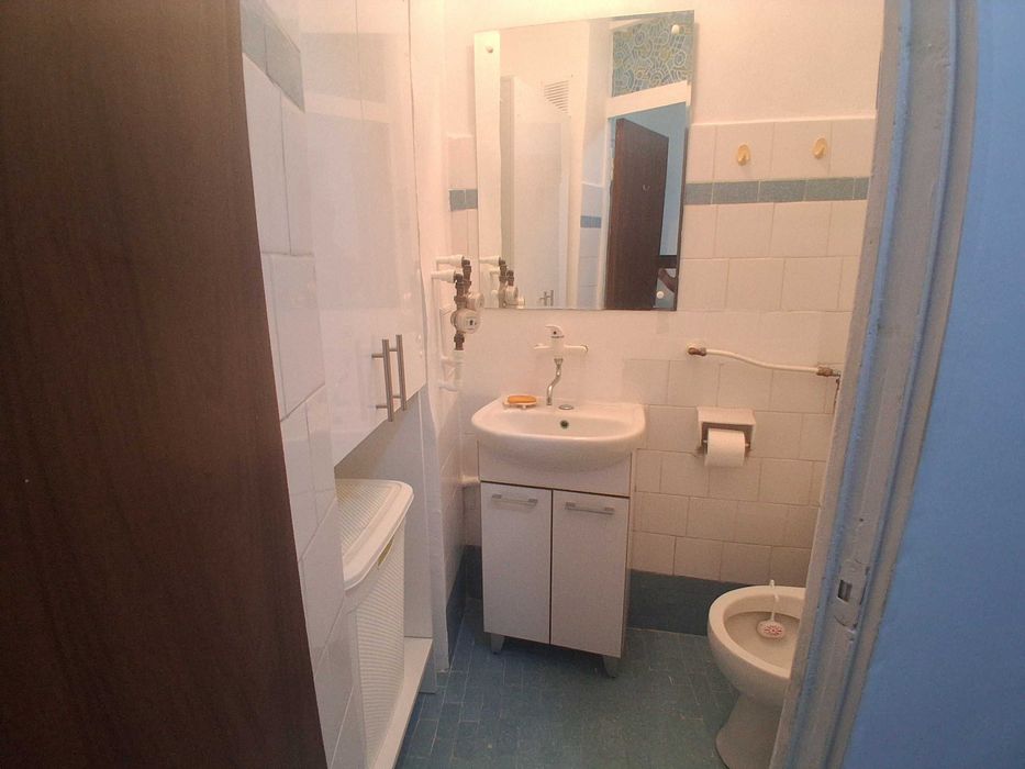 3 camere Crangasi, 5/10, vis a vis de piata,metrou si parc, 370 euro