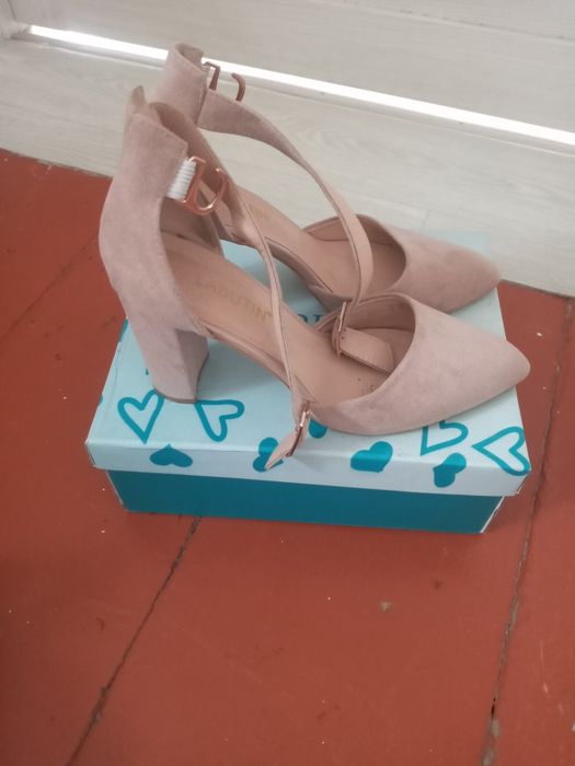 Туфли от Loubutina