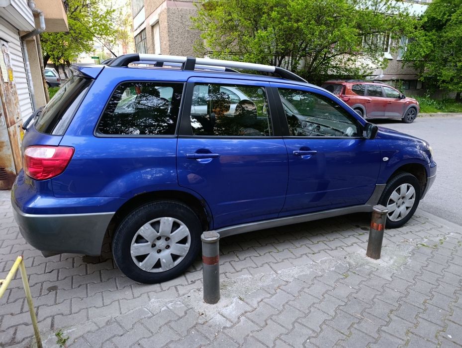 Mitsubishi outlander 2005 г. 2.0, газ