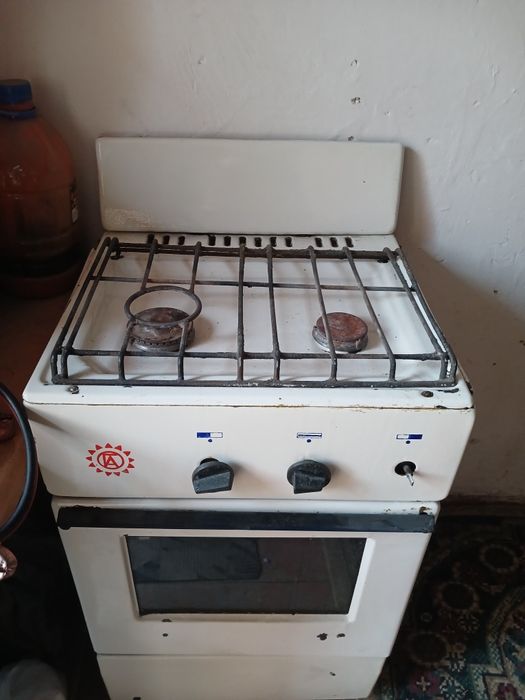 Продам газ плиту
