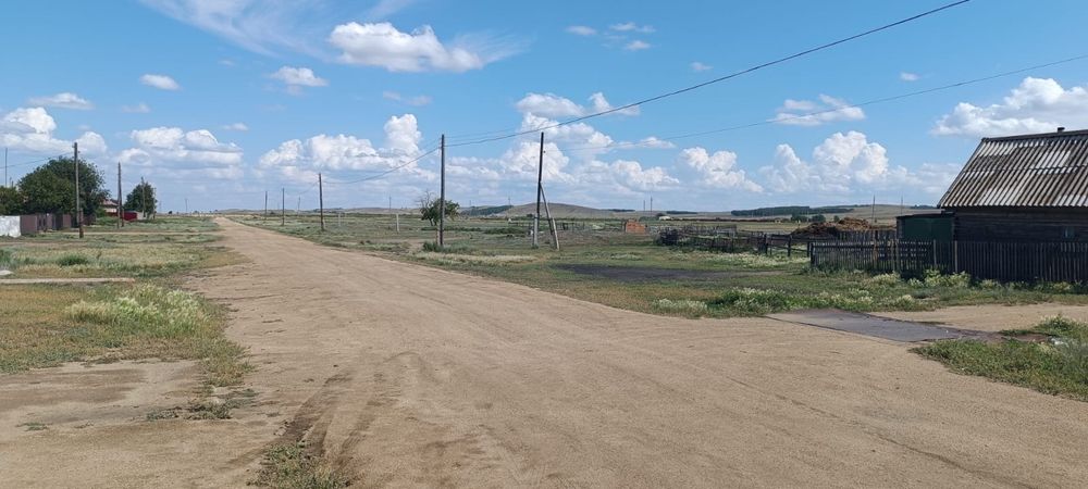 Продам дом в селе Златополье