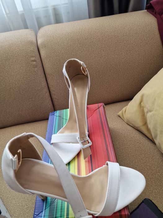 Sandale piele ecologica, toc de 8 cm