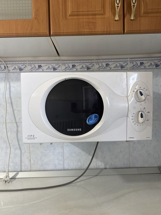 Продам микроволновую печь