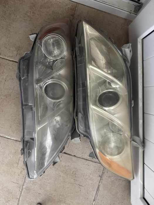 Фары на камри.