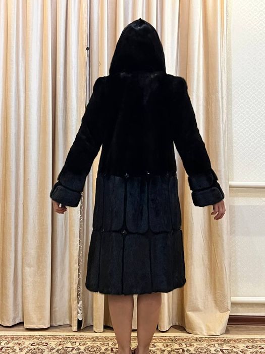 Отличная Норковая  шуба