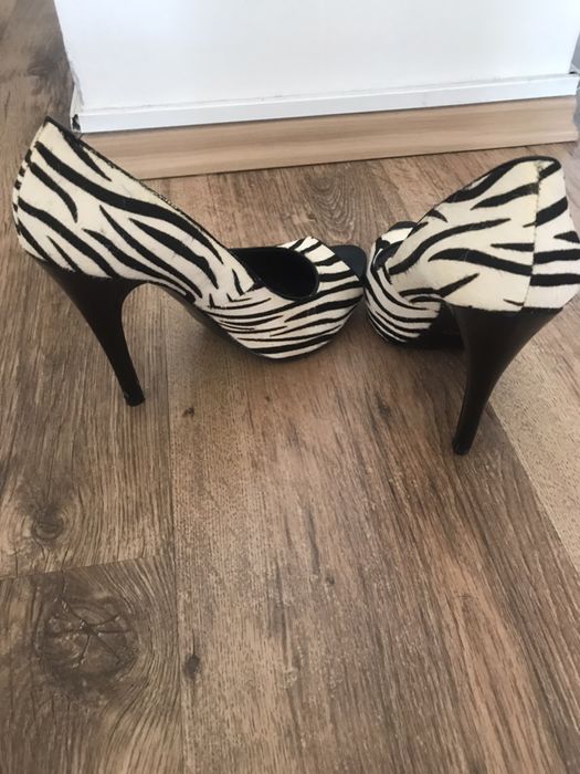 Pantofi cu blanita tip ponei Aldo