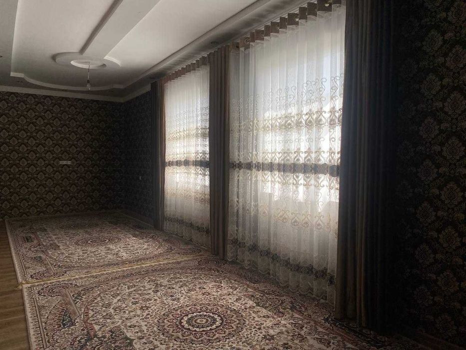 Олмос мах. 7 соток 5 хона ховли сотилади