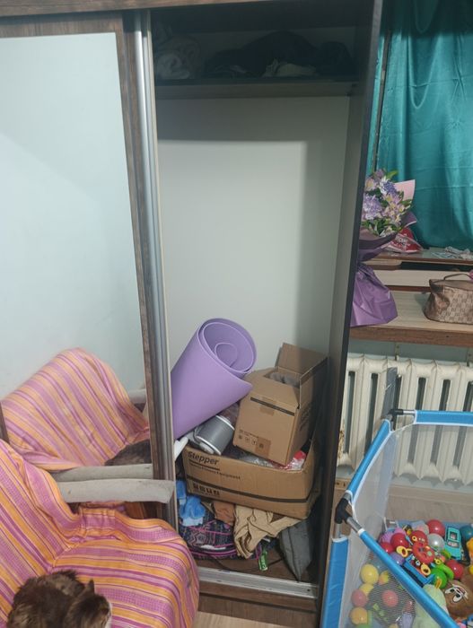 Шкаф купе в хорошем состоянии