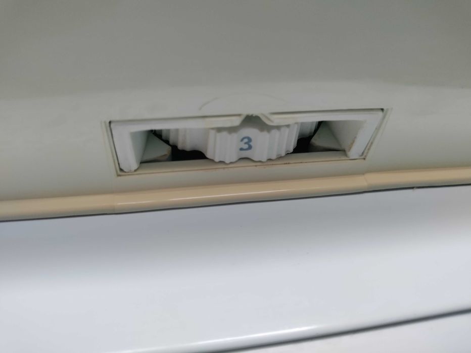 Хладилник с фризер Crown CN 330 W