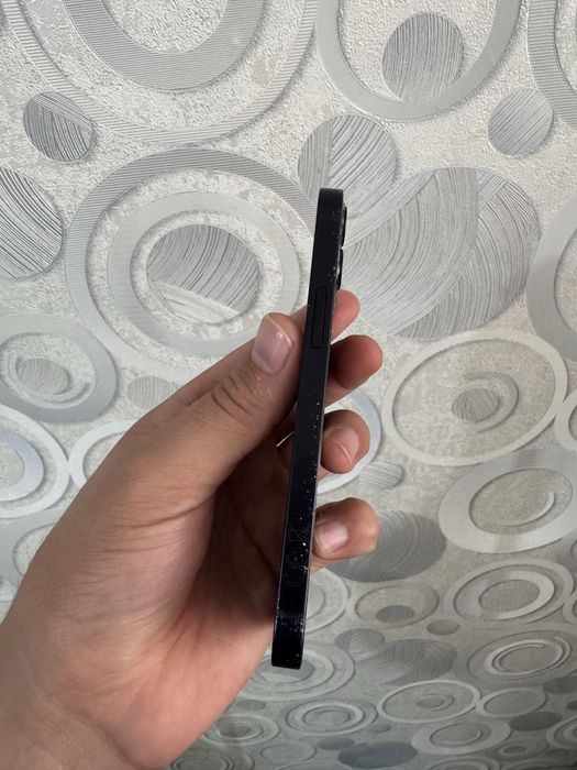 Продам Iphone 12 mini