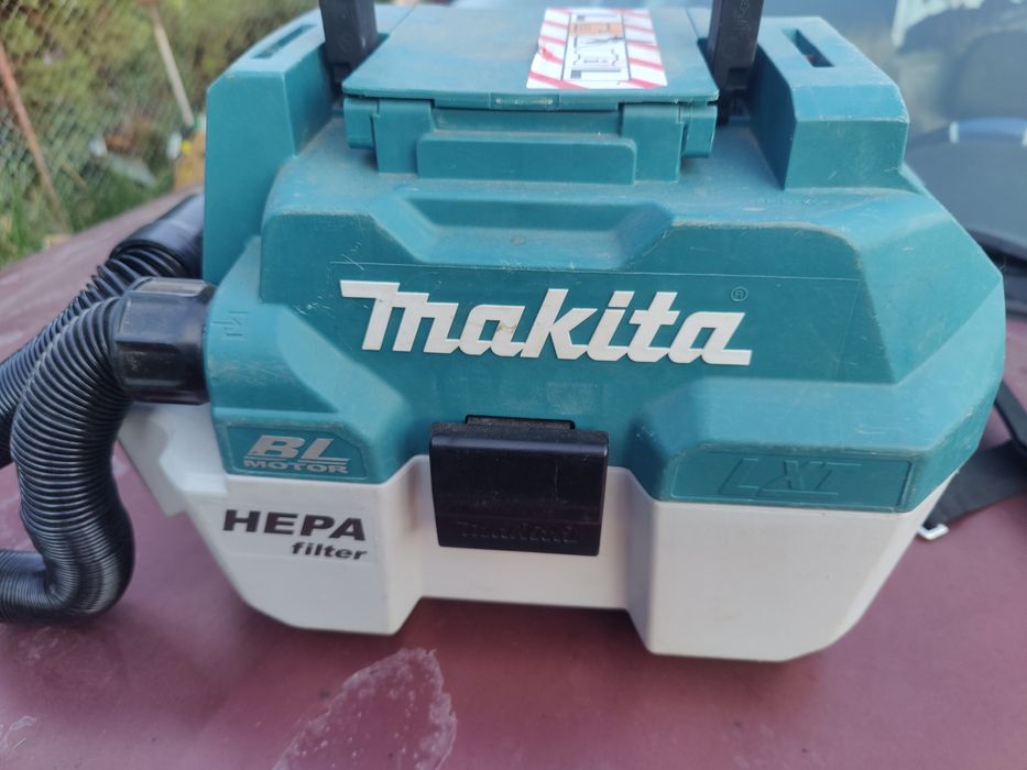 Aspirator Makita DVC 750L