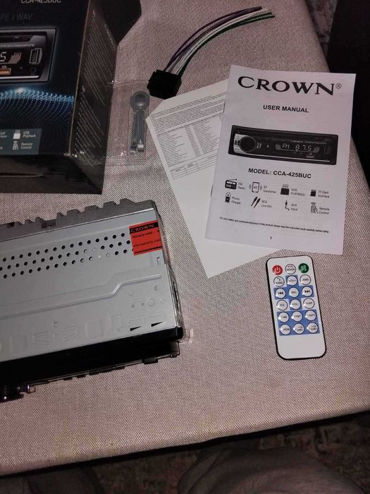 авто плеър crown