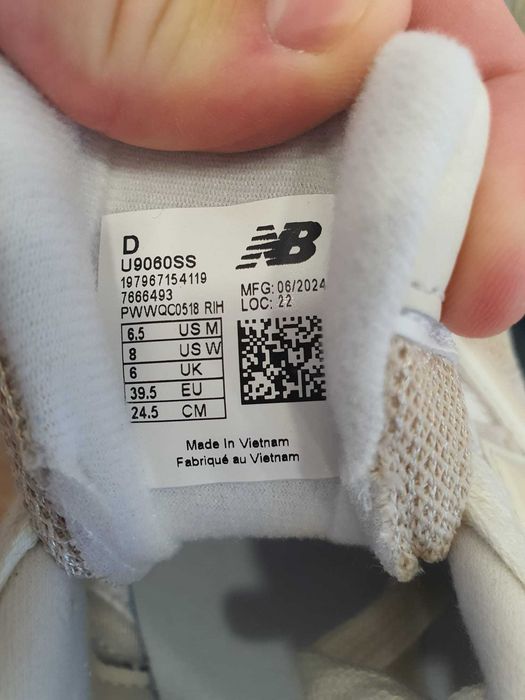 New Balance 9060 - marimea 39 - Noi