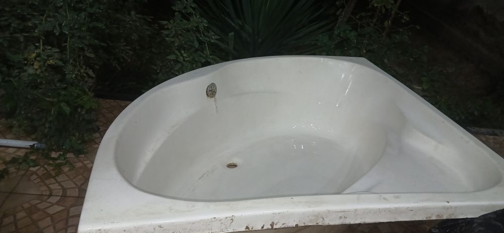 Ванна б/у хорошом состоянии