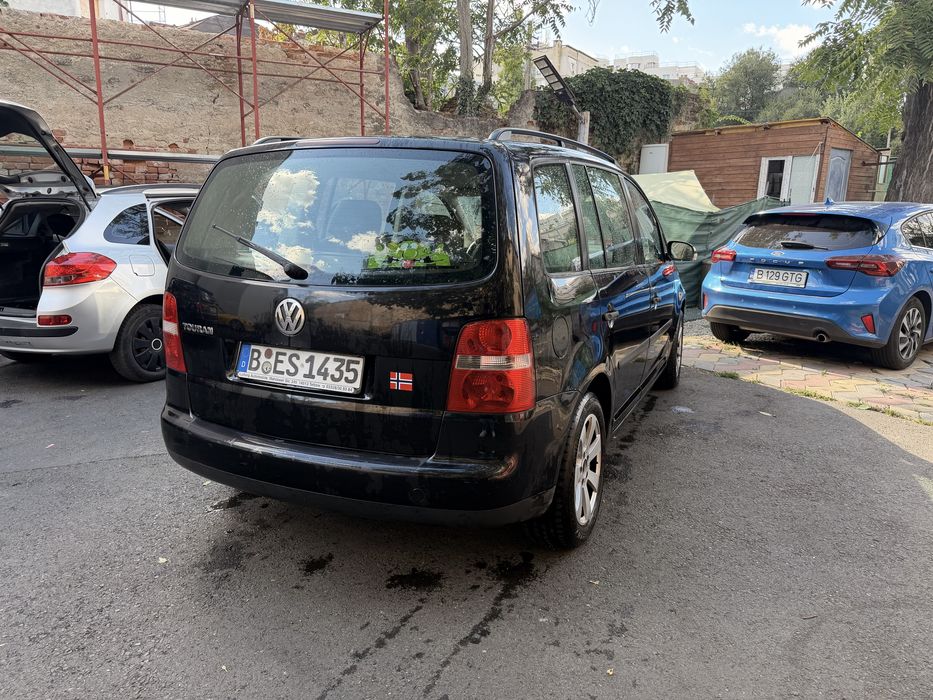 VW Touran 1.6 FSI