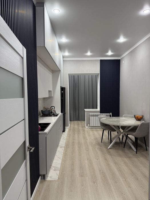 Продам 2 ком квартиру абая 244