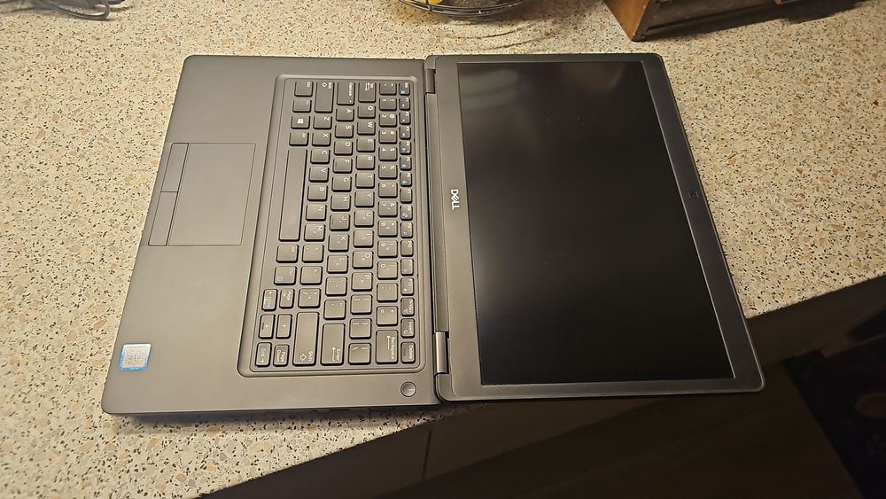 DELL latitude 5490 core i5 gen 8,Ram 8gb DDR4, SSD 256gb.F HD 14