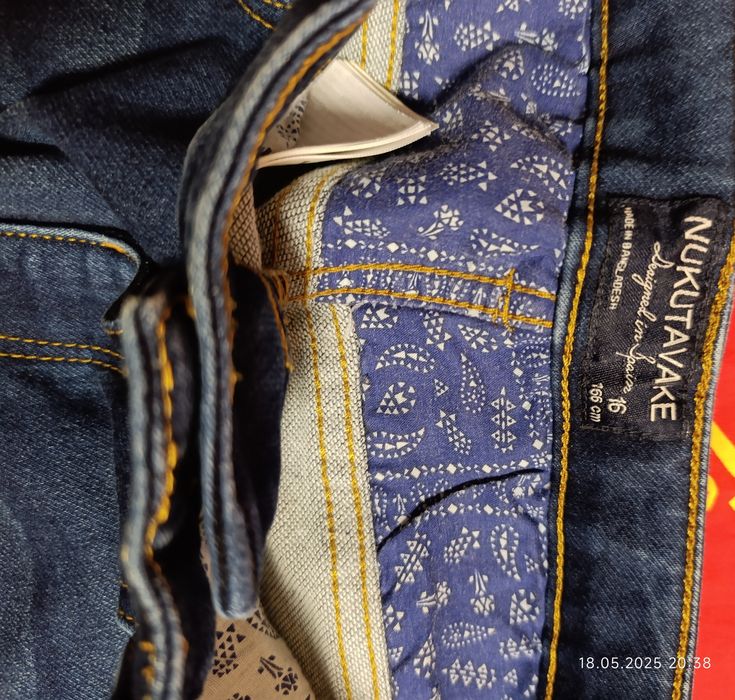 Продаю джинсы  новые