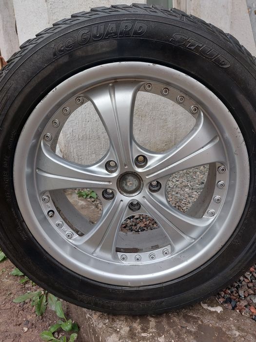 Yokohama 235/55R18