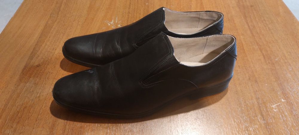 Продам туфли размер 42