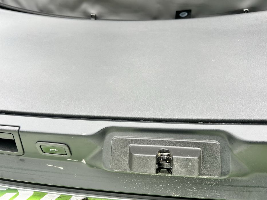 Broască , încuietoare haion cu soft close Range Rover Velar