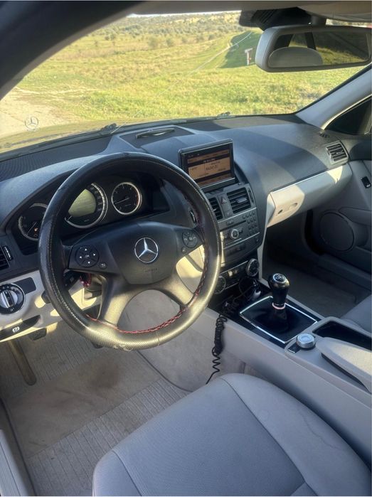 MERCEDES-BENZ C-Class 2011 — imagine 2