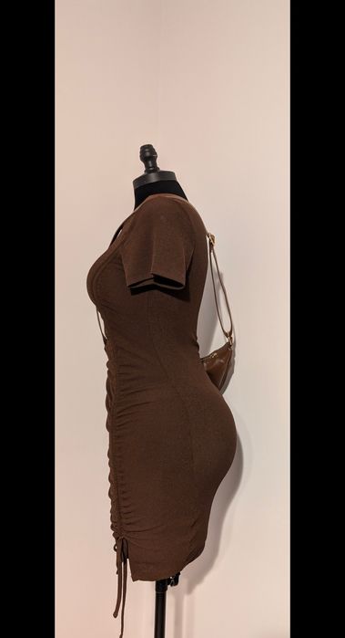 Rochie H&M maro, mulată ,cu șnur lateral-feminina