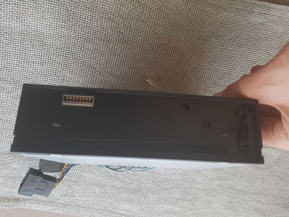 Sony CDX-GT200S Авто радио