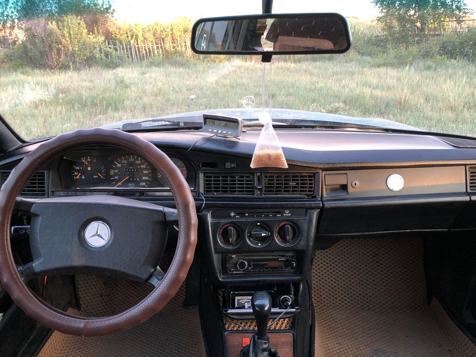 Продам Мерседес 190