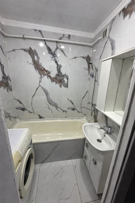 Продам квартиру 4-х комн.