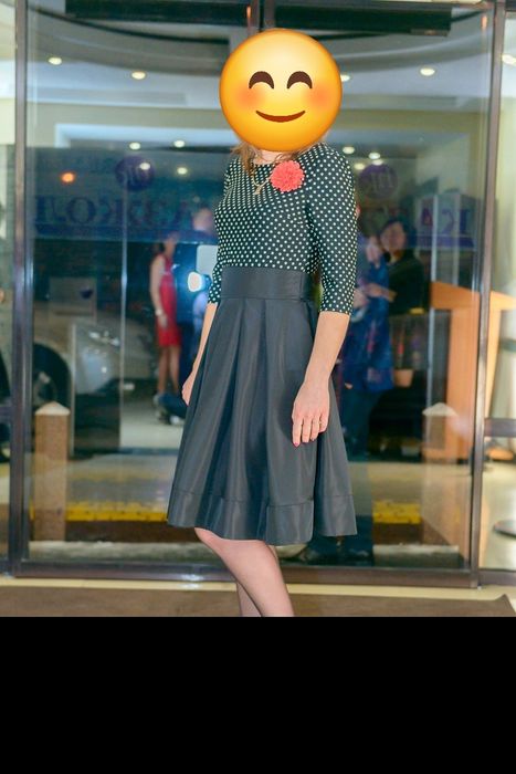 Продам платья вечерние