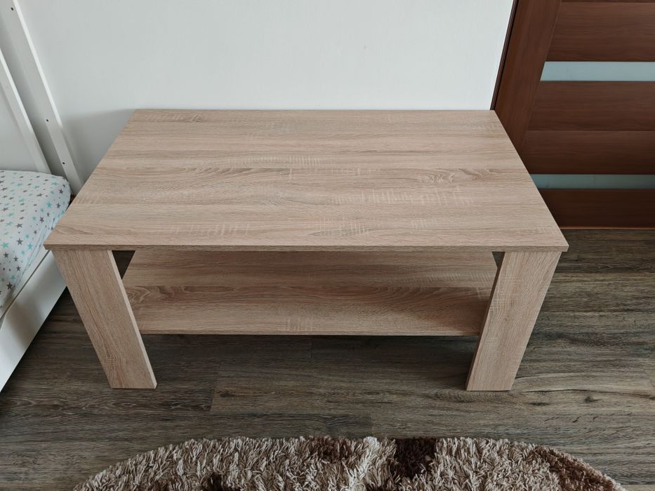 Vând masă de sufragerie