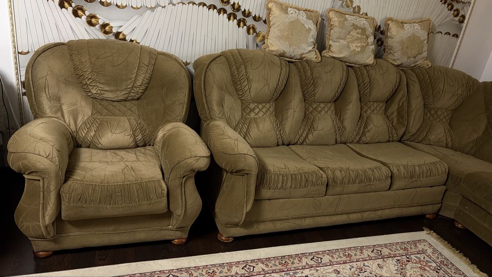 Продам мягкий уголок