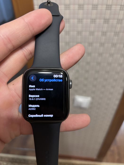 Продам apple watch SE 44mm