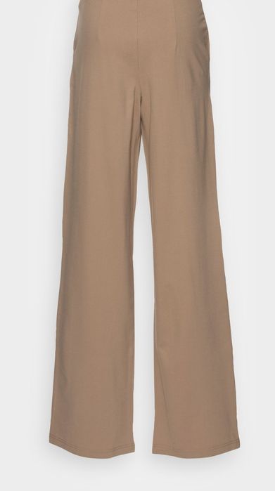 Pantaloni bej de vara marime L