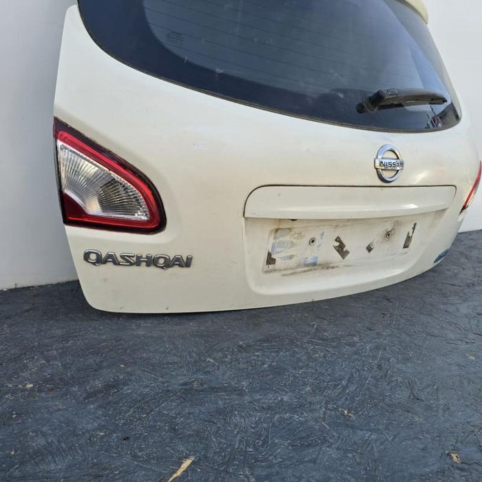 Haion cu luneta Nissan Qashqai J10