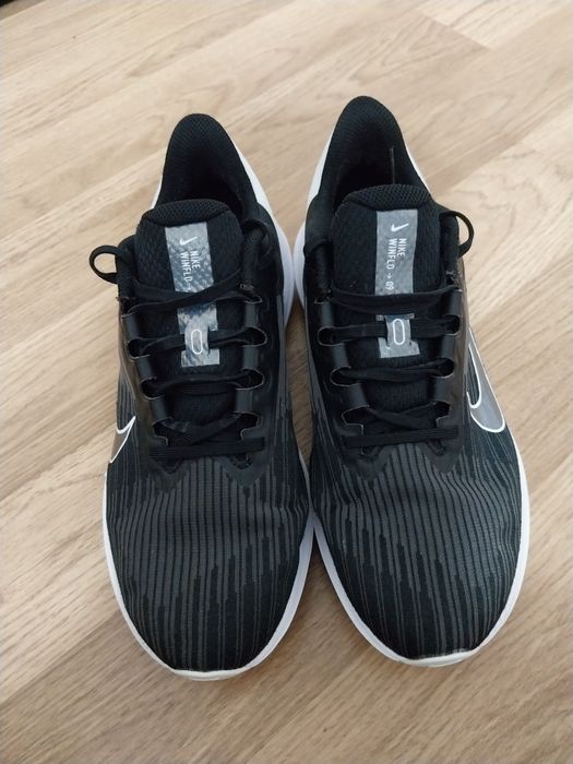 Adidasi originali Nike nr.42.5